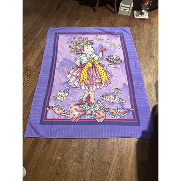 Fancy Nancy Fleece Throw‎ Blanket Purple "Tres Fancy" 57x46 Inches - Picture 1 of 3